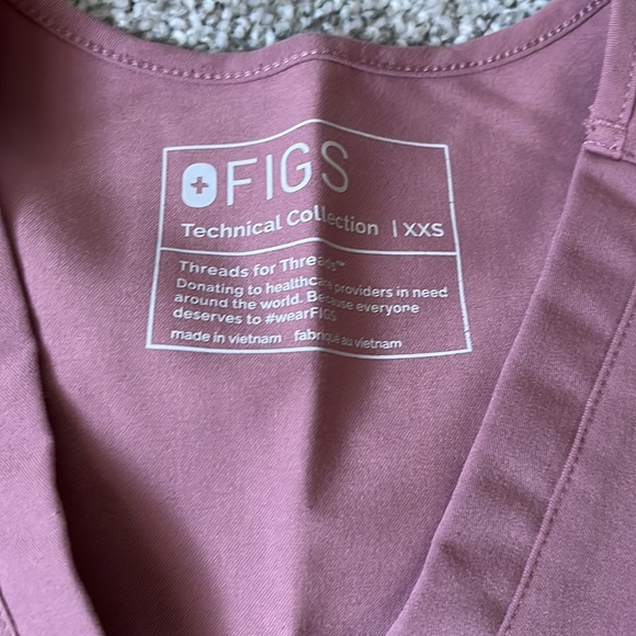 Figs XXS Technical Collection Like New - Picture 2 of 5